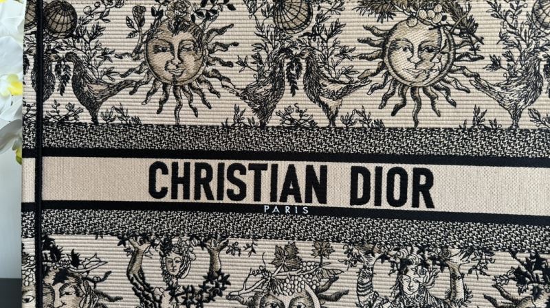 Christian Dior Shopping Bags